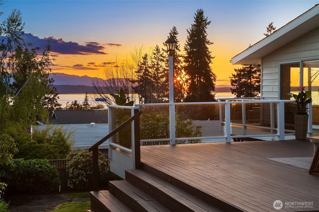 814 Dayton Street, Edmonds, WA 98020