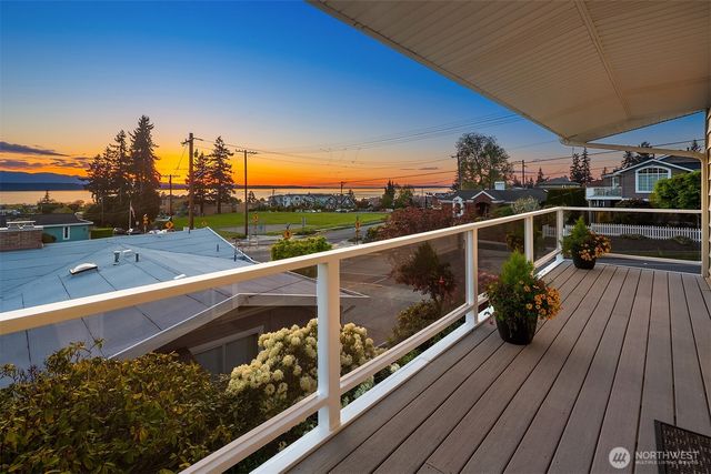 814 Dayton Street, Edmonds, WA 98020