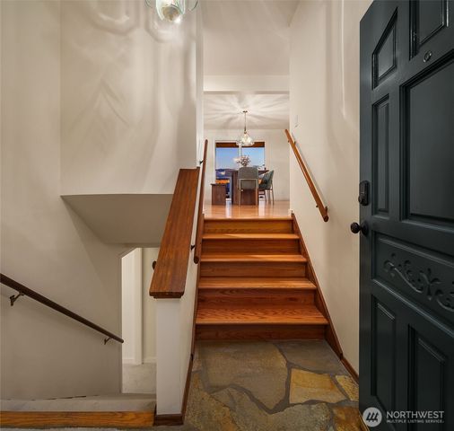 814 Dayton Street, Edmonds, WA 98020