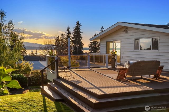 814 Dayton Street, Edmonds, WA 98020
