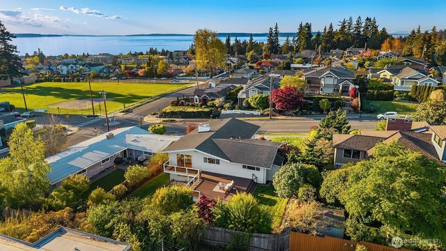 814 Dayton Street, Edmonds, WA 98020