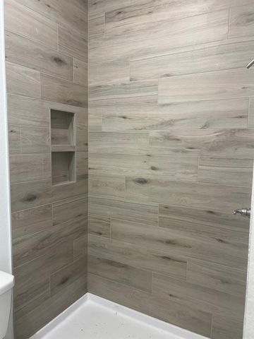 13327 Valley Orchard, Tomball, TX 77375