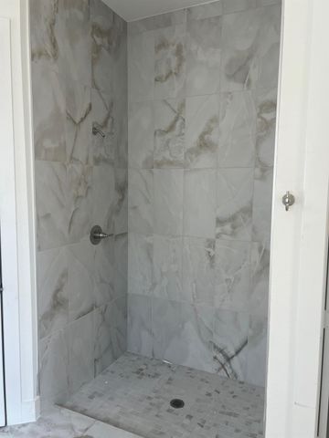 13327 Valley Orchard, Tomball, TX 77375