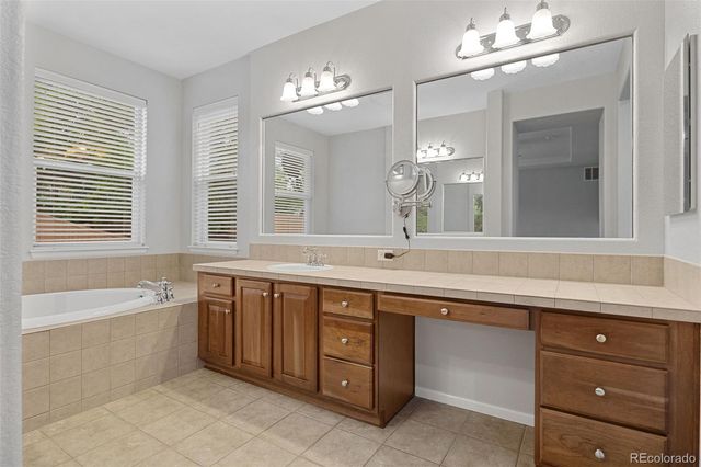 10696 Nucla Street, Commerce City, CO 80022