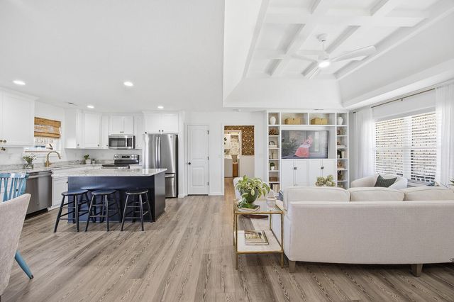 2022 Emory Drive, Lawrenceburg, KY 40342