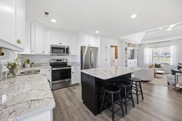 2022 Emory Drive, Lawrenceburg, KY 40342