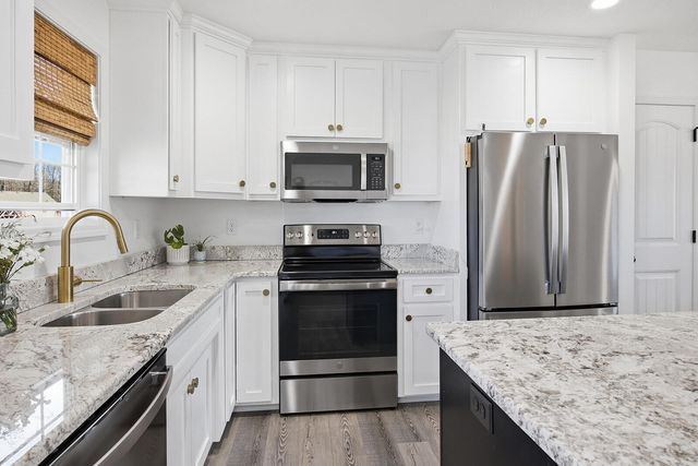 2022 Emory Drive, Lawrenceburg, KY 40342