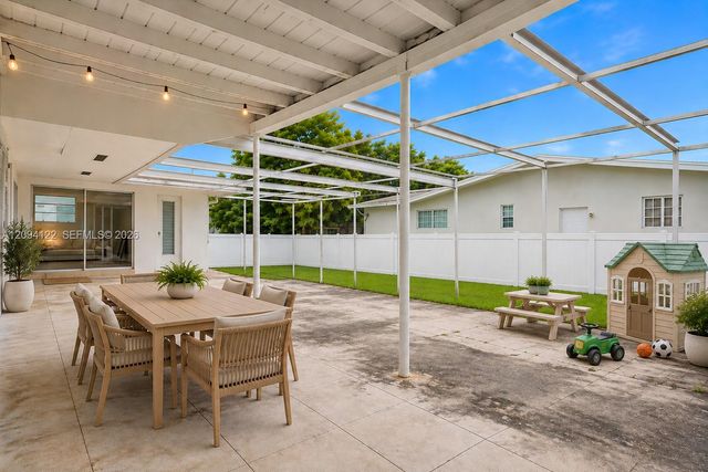 17355 NE 7th Avenue, Miami, FL 33162