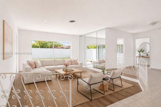 17355 NE 7th Avenue, Miami, FL 33162