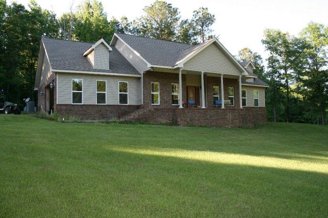 1176 Curtis Road, Hazlehurst, MS 39083