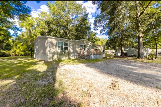 78 County Road 4281, Dayton, TX 77535