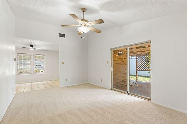 4009 Pueblo Trail, Lake Worth, TX 76135