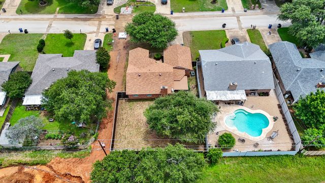 4009 Pueblo Trail, Lake Worth, TX 76135