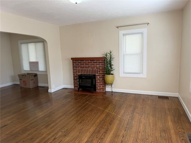 12 Harshman Street, Brookville, OH 45309
