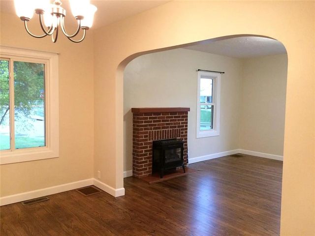 12 Harshman Street, Brookville, OH 45309