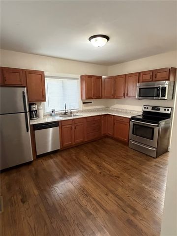 12 Harshman Street, Brookville, OH 45309