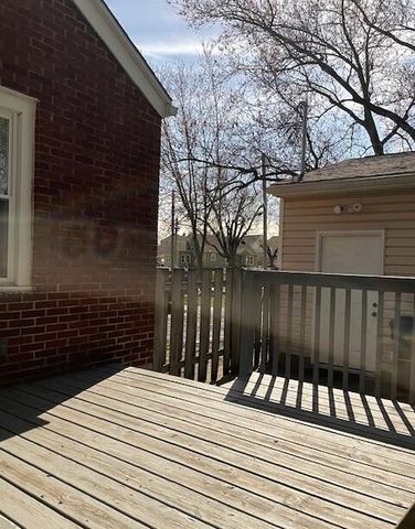 12 Harshman Street, Brookville, OH 45309