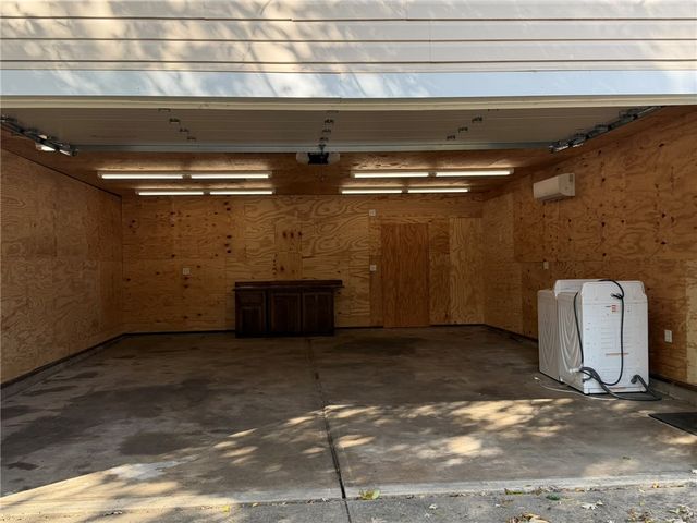 12 Harshman Street, Brookville, OH 45309