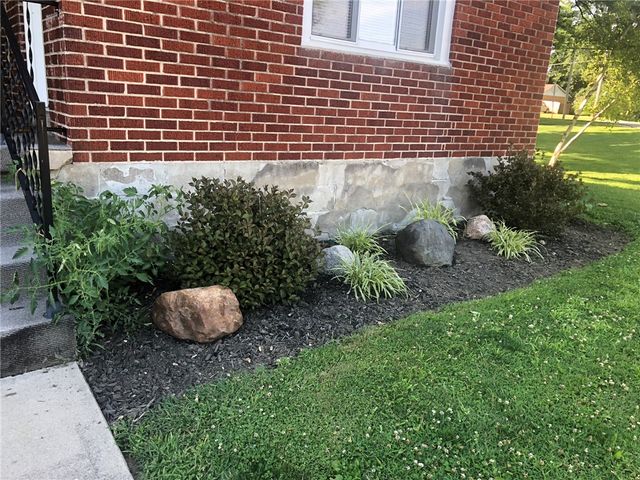12 Harshman Street, Brookville, OH 45309