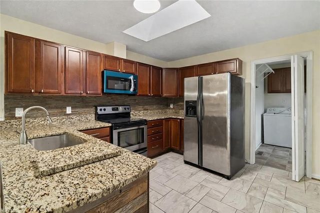 204 Plains View RD, Williamsburg, VA 23188