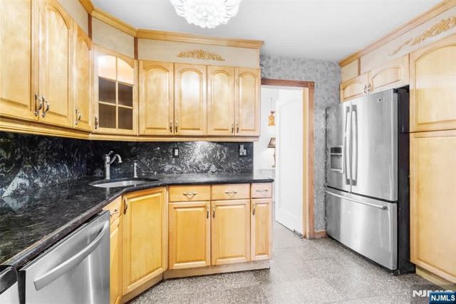 766 7th Avenue, River Edge, NJ 07661