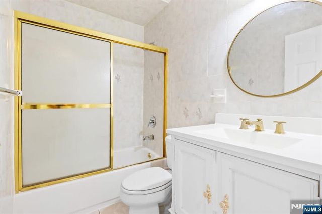 766 7th Avenue, River Edge, NJ 07661