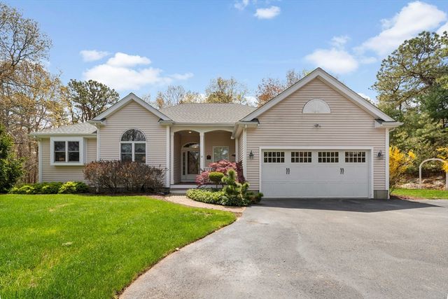 64 Early Red Cir, Plymouth, MA 02360
