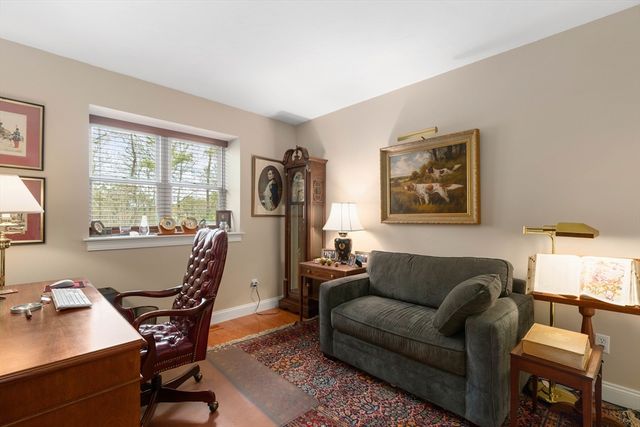 64 Early Red Cir, Plymouth, MA 02360