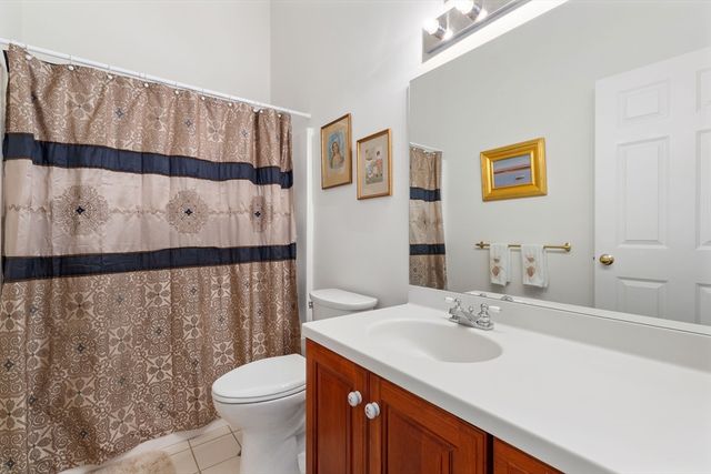 64 Early Red Cir, Plymouth, MA 02360