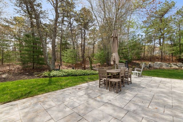 64 Early Red Cir, Plymouth, MA 02360