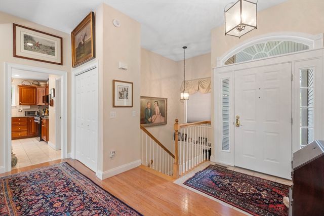 64 Early Red Cir, Plymouth, MA 02360