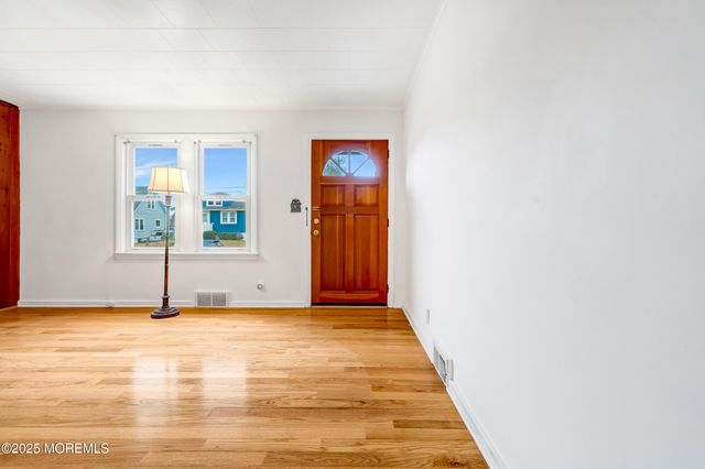 1315 Chestnut Avenue, Ocean Twp, NJ 07712