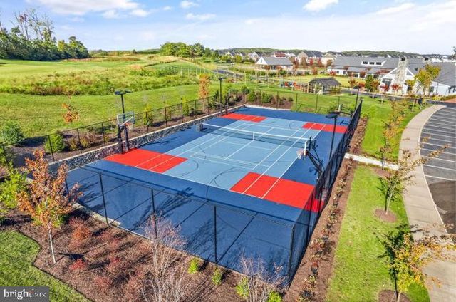 1555 MEADOWLARK GLEN RD, Dumfries, VA 22026