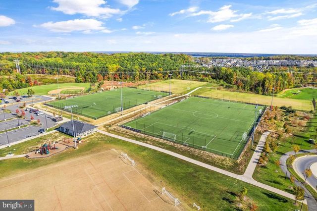 1555 MEADOWLARK GLEN RD, Dumfries, VA 22026