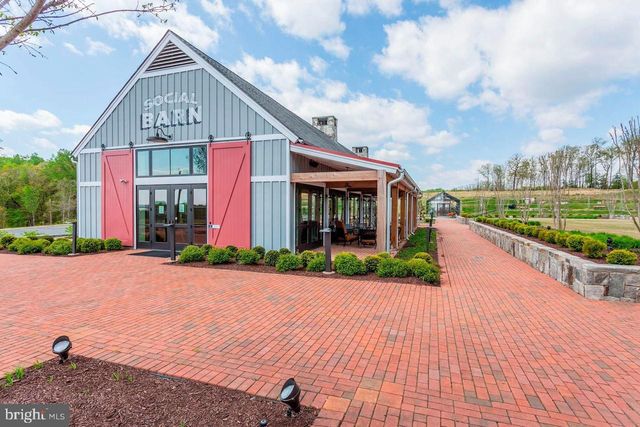 1555 MEADOWLARK GLEN RD, Dumfries, VA 22026