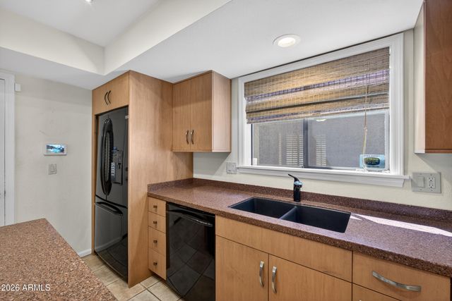 5560 N 73RD Way, Scottsdale, AZ 85250