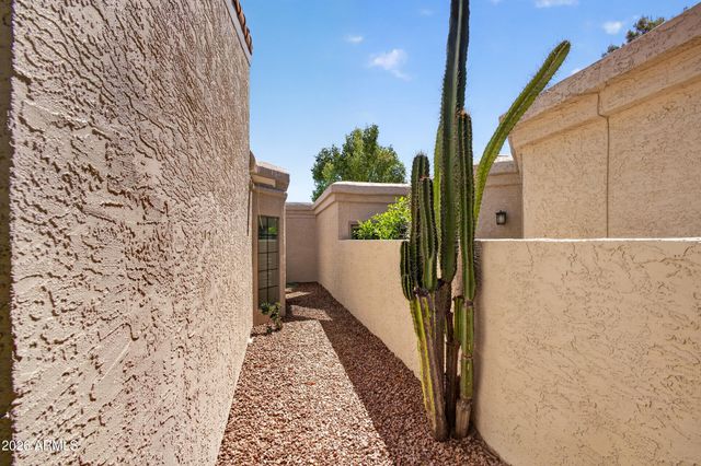 5560 N 73RD Way, Scottsdale, AZ 85250
