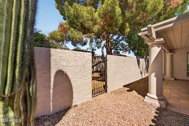 5560 N 73RD Way, Scottsdale, AZ 85250