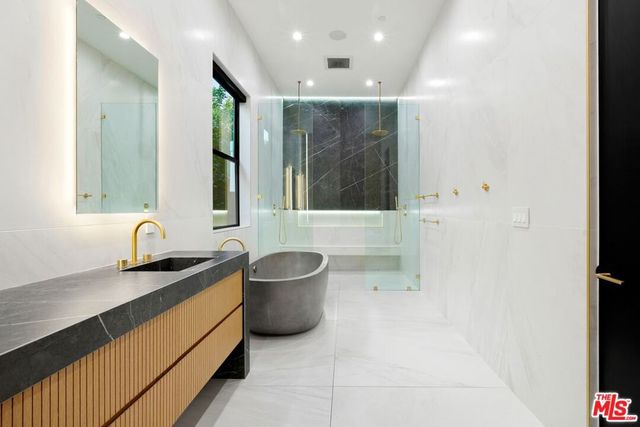 4803 Lemona Avenue, Sherman Oaks, CA 91403