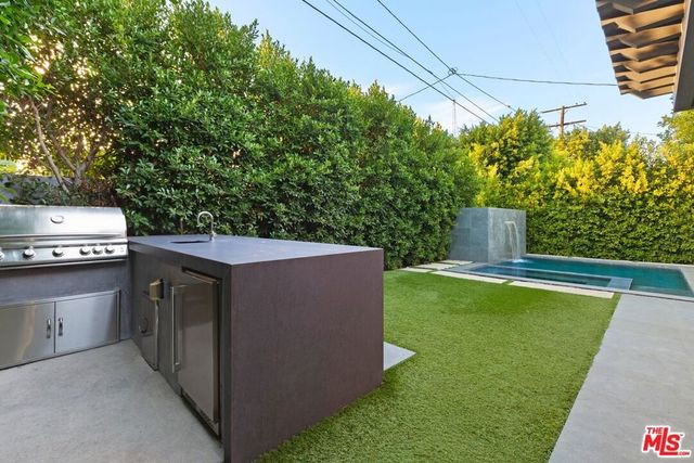 4803 Lemona Avenue, Sherman Oaks, CA 91403