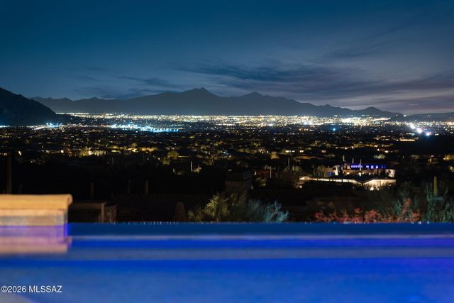 1277 W Tortolita Mountain Circle, Oro Valley, AZ 85755