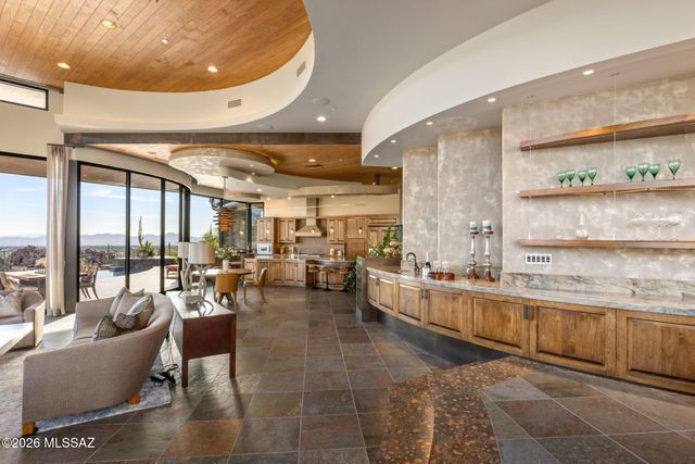 1277 W Tortolita Mountain Circle, Oro Valley, AZ 85755