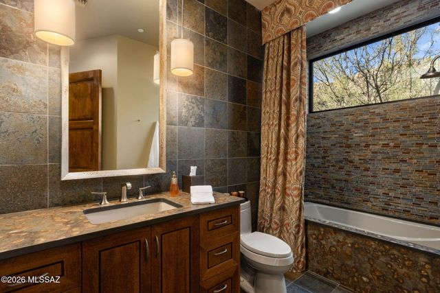 1277 W Tortolita Mountain Circle, Oro Valley, AZ 85755