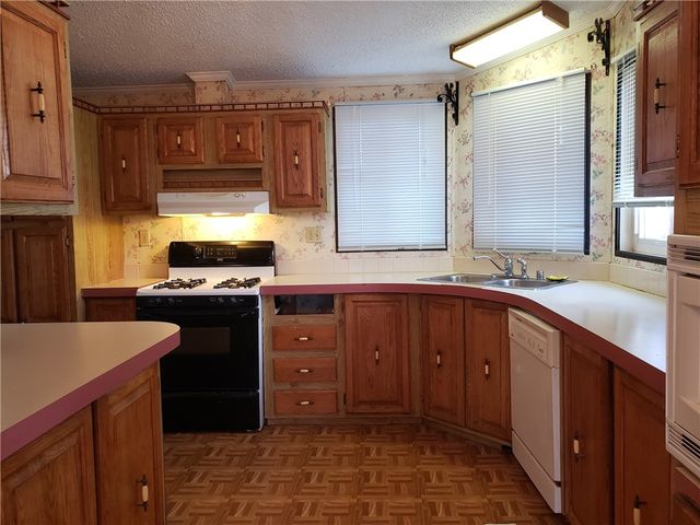 53 Lear Drive, Coventry, RI 02816