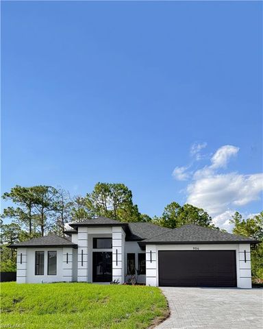 904 10th ST, Lehigh Acres, FL 33972