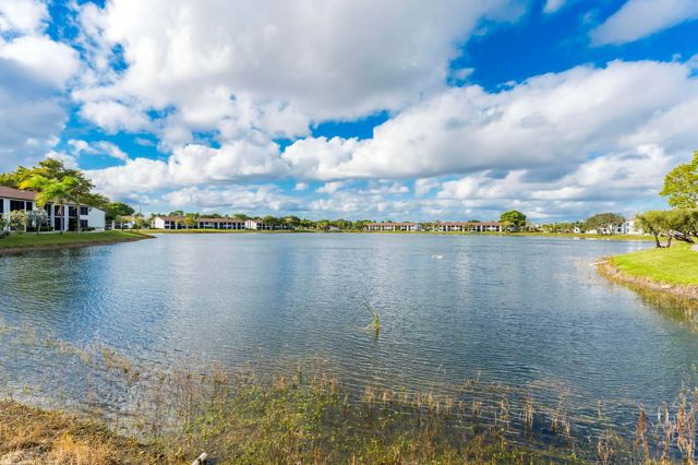 210 Lake Pointe Drive 103, Oakland Park, FL 33309