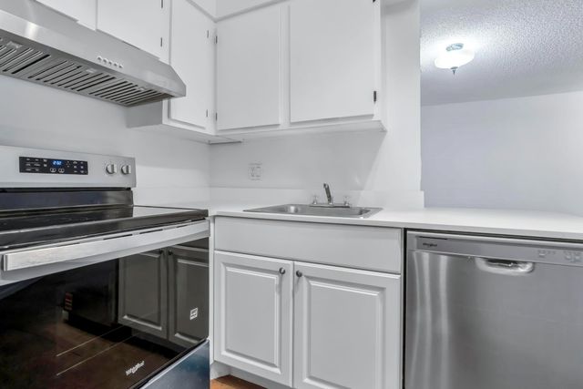 210 Lake Pointe Drive 103, Oakland Park, FL 33309