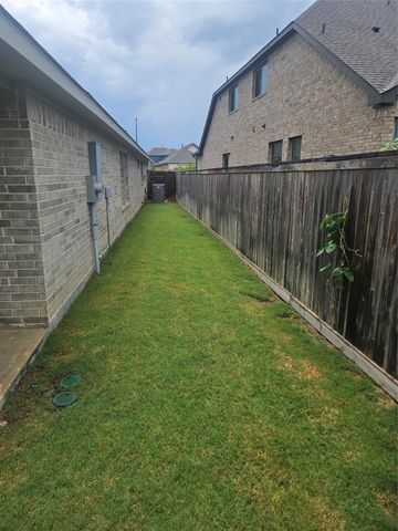 21131 Armstrong County Drive, Cypress, TX 77433