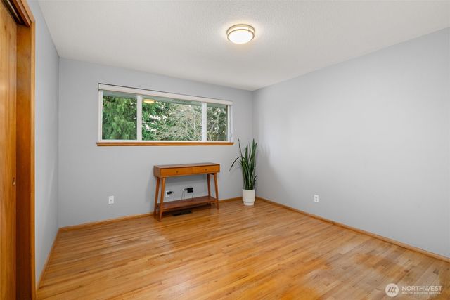 3509 Locust Avenue W, University Place, WA 98466