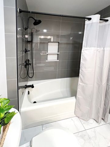 3509 Locust Avenue W, University Place, WA 98466